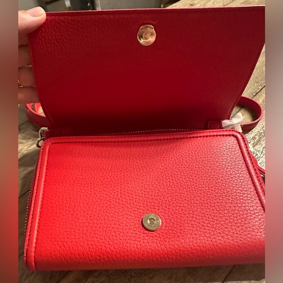 Tory Burch Red Crossbody Bag - Picture 3 of 12